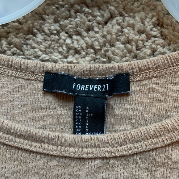 Forever 21 crop top size S - Picture 2 of 4